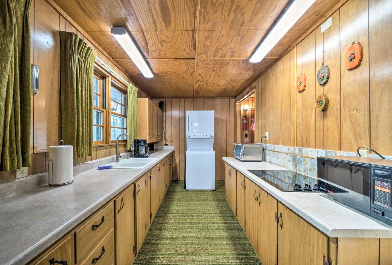 Ruidoso Cabin With Forest Views And Covered Porch Exteriör bild